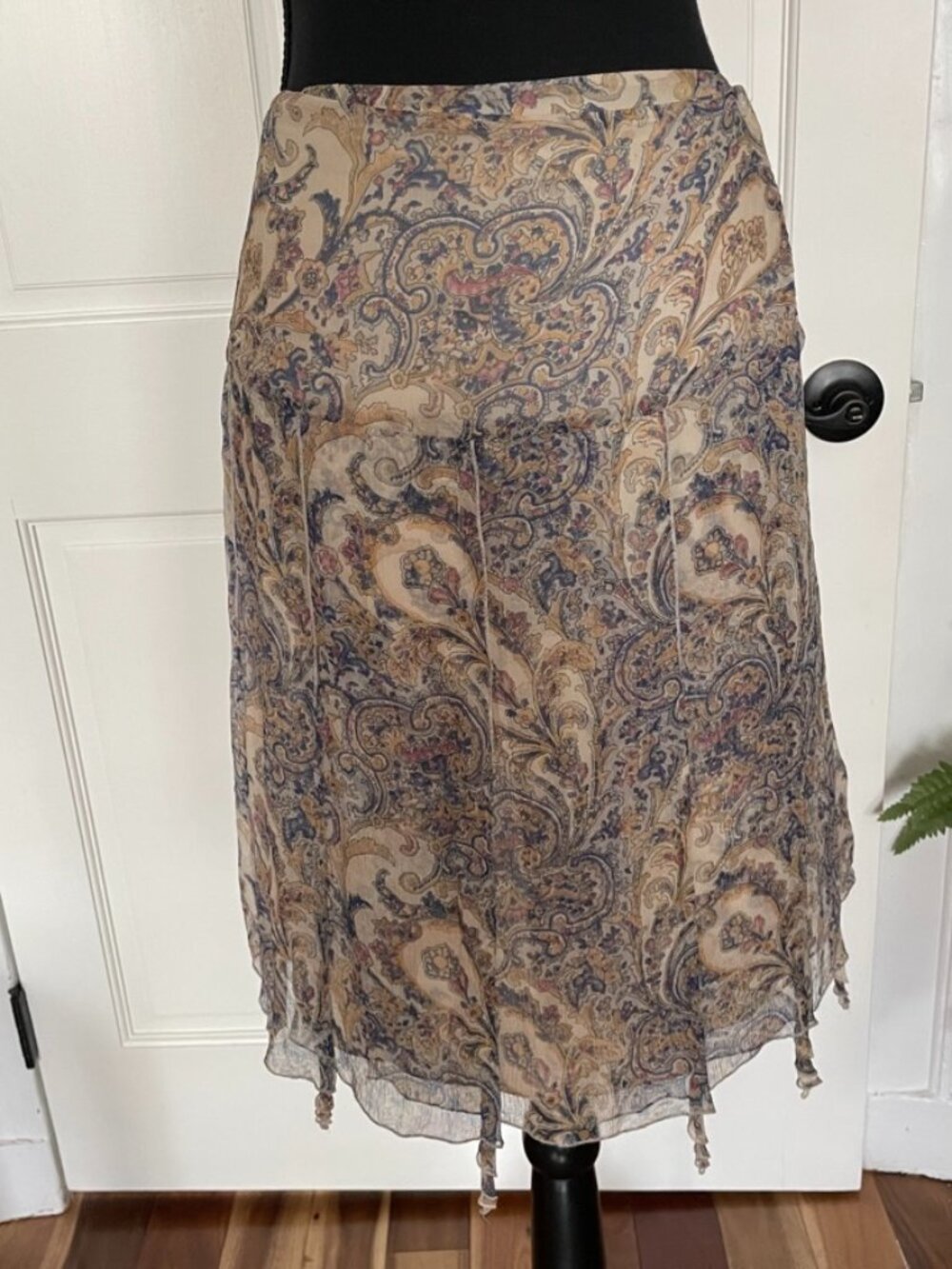 MAX MARA Pianoforte 100% Silk Paisley Wrap Skirt Made in Portugal US 6
